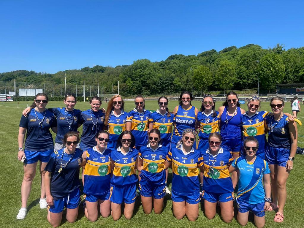 Best of luck to the Senior ladies playing in @killarneyclub7s this weekend down in Spa GAA club 🔵🟡
