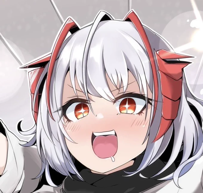 あとこれは自慢なんですけど編みぐるみの推しフォロワーさんが、俺の新刊のWの顔をベースに作ってくれた新作編みぐるみ、最高に嬉しかったのです