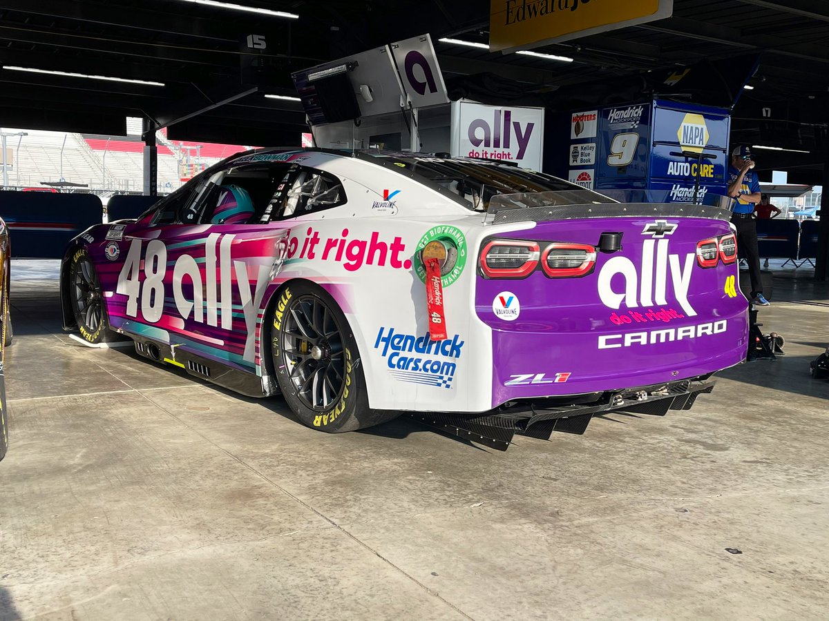Prep is underway in the garage! The #Ally48 team will hit the track for practice at 10 a.m. ET this morning.