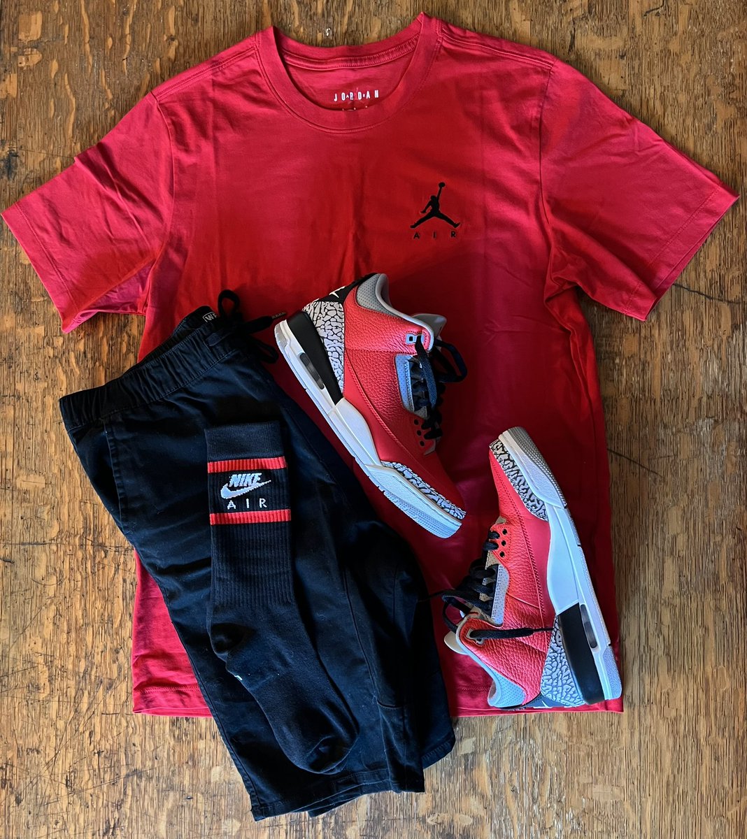 My look for today to go see Cirque Du Soleil Kooza in #Toronto 

#cirquedusoleil #kooza 
#sneakerdrop #yoursneakersaredope 
#snkrskickcheck 
#snkrsliveheatingup 
#sneakerpics 
#Jordan 
#KOTD #AJ3 
@Jumpman23 @nikestore