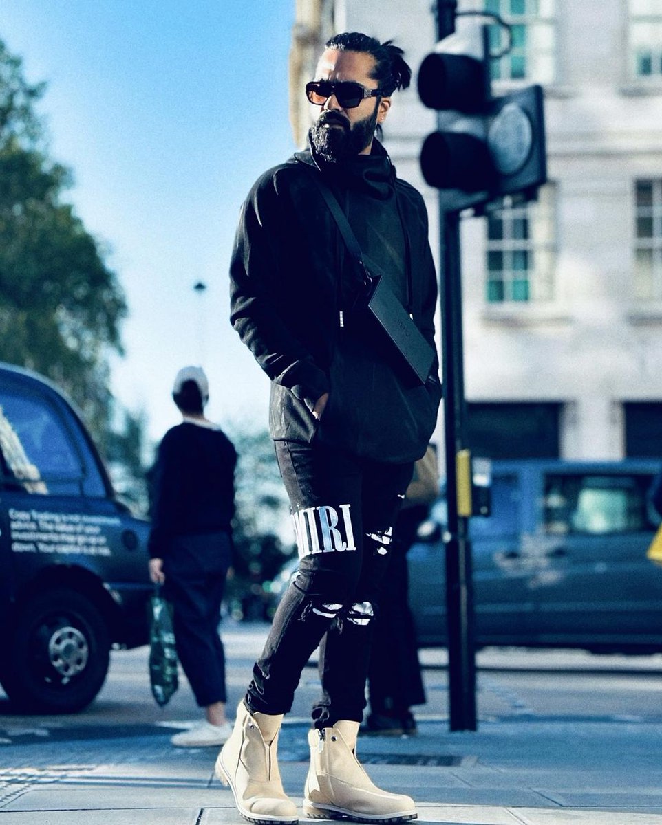 im_jpstr's tweet photo. 🖤 Kill Them With Your Looks 🤍
@SilambarasanTR_

#STR48 #London https://t.co/hCVuXPQkmt