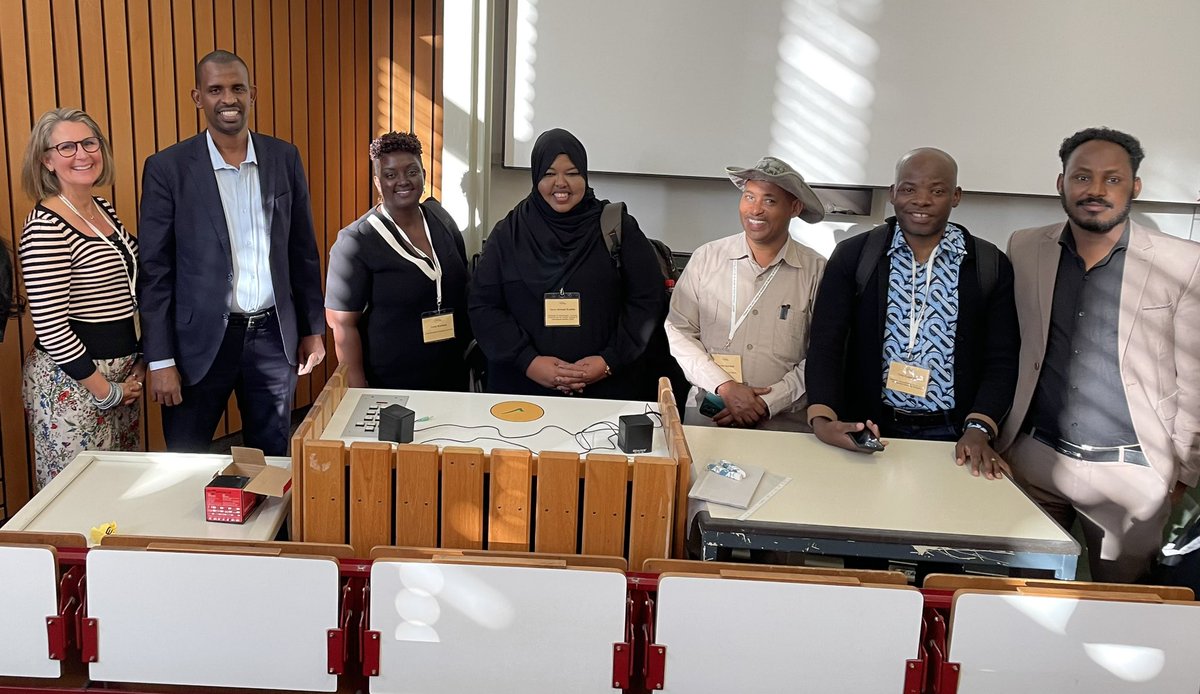 BrandAid_World's tweet photo. If you want thoughtful, cross-continental research, African-centric and patience w/tech, last minute room changes look to this group from panels on Humanitarian Futures 🙏 @sahro @AbdulWando @JamesMyfanwy @alexiyyee @AbdulWando @everyhumantz #ECAS2023 https://t.co/v07QEnheHi