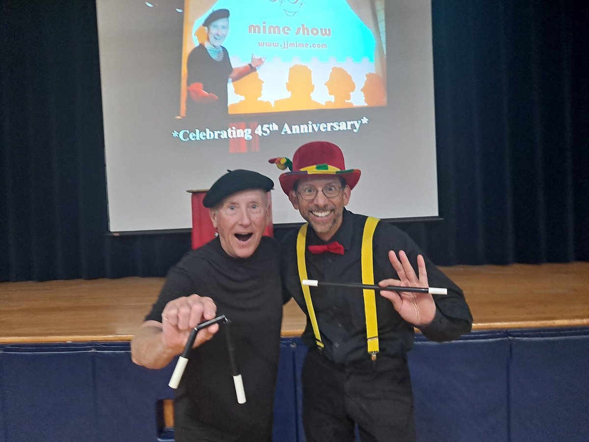 RISDEAF's tweet photo. Thank you JJMime and magician, Steve Weiner for two fun-filled performances to a packed house at Arts &amp; Culture Night https://t.co/nUYphpn0Nm