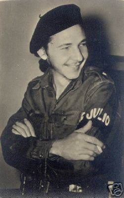 Hoy cumple 92 años nuestro querido General de Ejército Raúl Castro Ruz. Desde muy jovencito, junto a Fidel, su vida ha estado dedicada a luchar sin descanso por la Patria. Nuestra gratitud eterna para él, que sigue inspirándonos. Le deseamos muchas felicidades. Un fuerte abrazo.