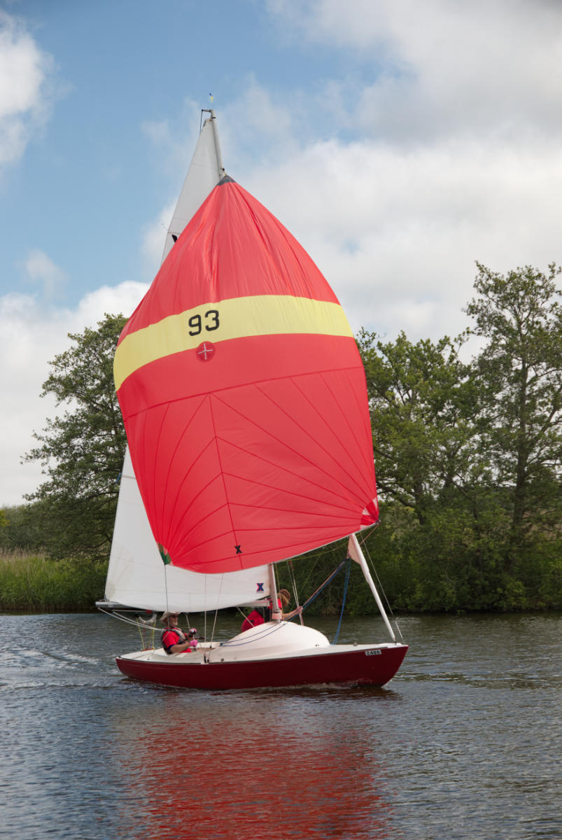 MyriadPhoto's tweet image. The first three out front at the #3RR this morning: Firefly, Folly and Nimrod. @threeriversrace at Cockshoot Broad. #Norfolksailing