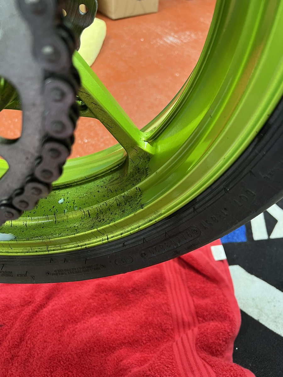 Got a bit of a job on …. Manx radio making it almost enjoyable 🤪🏍️
#DirtyZed #iomTT