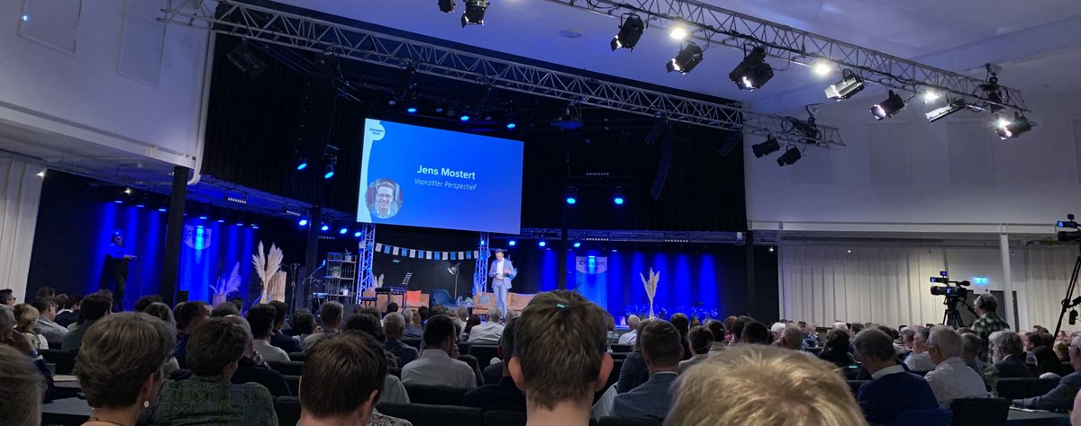 ChristenUnie De Bilt (@cudebilt) on Twitter photo Bevlogen speech van de <a href="/PerspectieF/">PerspectieF</a> voorzitter Jens Mostert, over de problemen die er spelen, hoop en geloof het goede te kunnen doen #cucongres Bevlogen speech van de <a href="/PerspectieF/">PerspectieF</a> voorzitter Jens Mostert, over de problemen die er spelen, hoop en geloof het goede te kunnen doen #cucongres