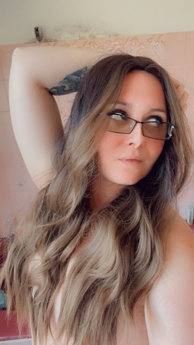 Encore une nouvelle t&ecirc;te Plus &laquo;&nbsp;sage&nbsp;&raquo; 😈  Dit moi ce que tu en pense 😏 https://t.co/ZoadEsKLQ3<a href="/tag/porn"class="tags"><span>#porn</span></a><a href="/tag/pawg"class="tags"><span>#pawg</span></a><a href="/tag/milf"class="tags"><span>#milf</span></a><a href="/tag/tattoogirl"class="tags"><span>#tattoogirl</span></a><a href="/tag/milfporn"class="tags"><span>#milfporn</span></a><a href="/tag/videoporn"class="tags"><span>#videoporn</span></a>