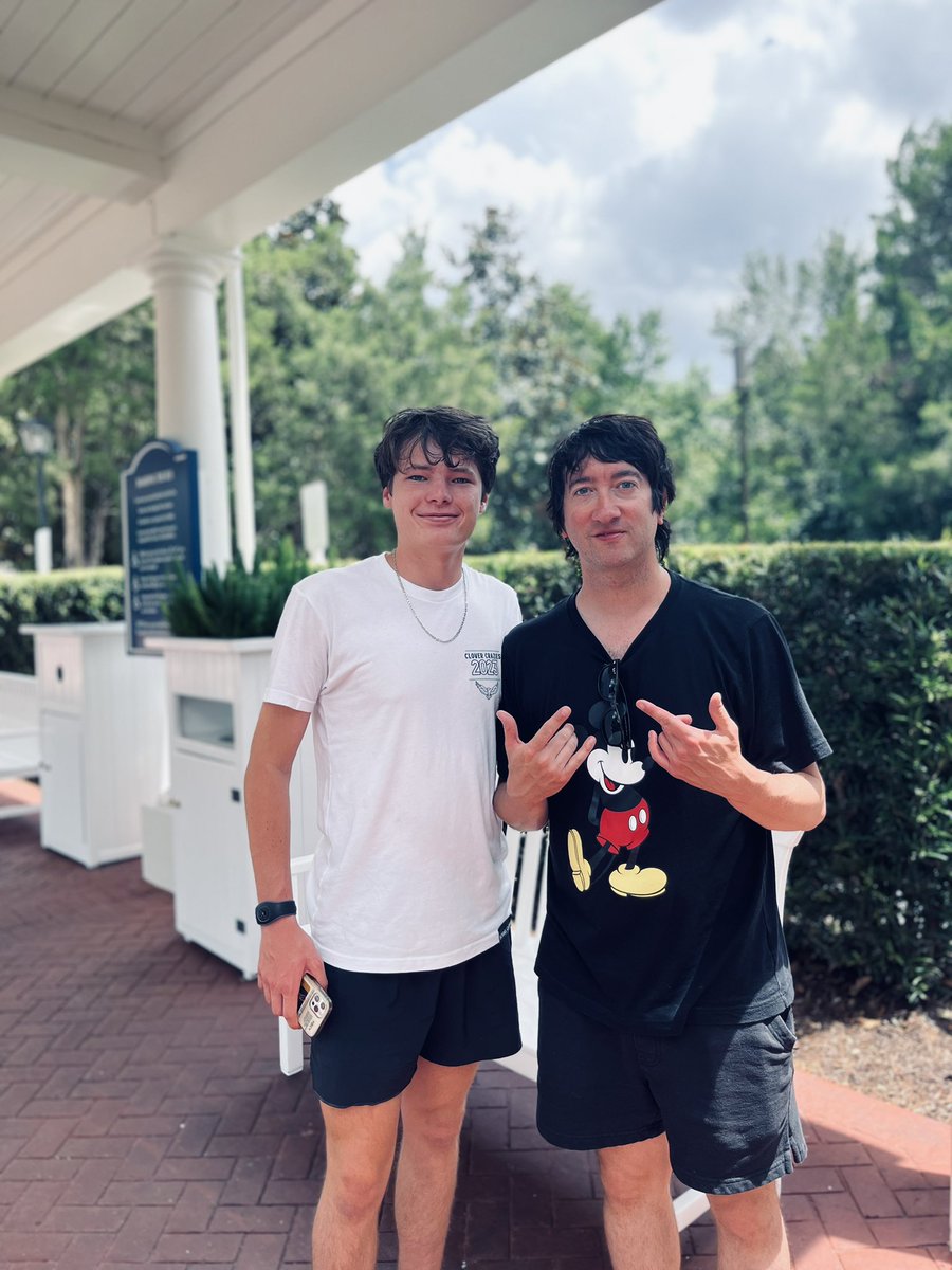 Having a great time disney when all of the sudden I run into <a href="/tomhiggenson/">Tom Higgenson</a>, with his popular song “Hey There Delilah” an <a href="/CloverSoccer/">Clover Goal Club</a> bus ride tradition!