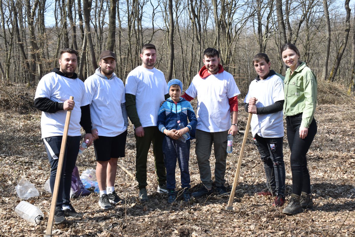 Larisa Kralik ⭕️ Artoons-Design tweet media