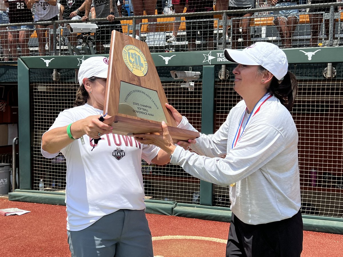Kevin Randall Narro (@narro88) on Twitter photo Mission Complete. <a href="/Calallen_SBall/">Calallen Wildcats Softball</a> wins their first state championship 9-7 over Liberty. #RSLSoftball Mission Complete. <a href="/Calallen_SBall/">Calallen Wildcats Softball</a> wins their first state championship 9-7 over Liberty. #RSLSoftball