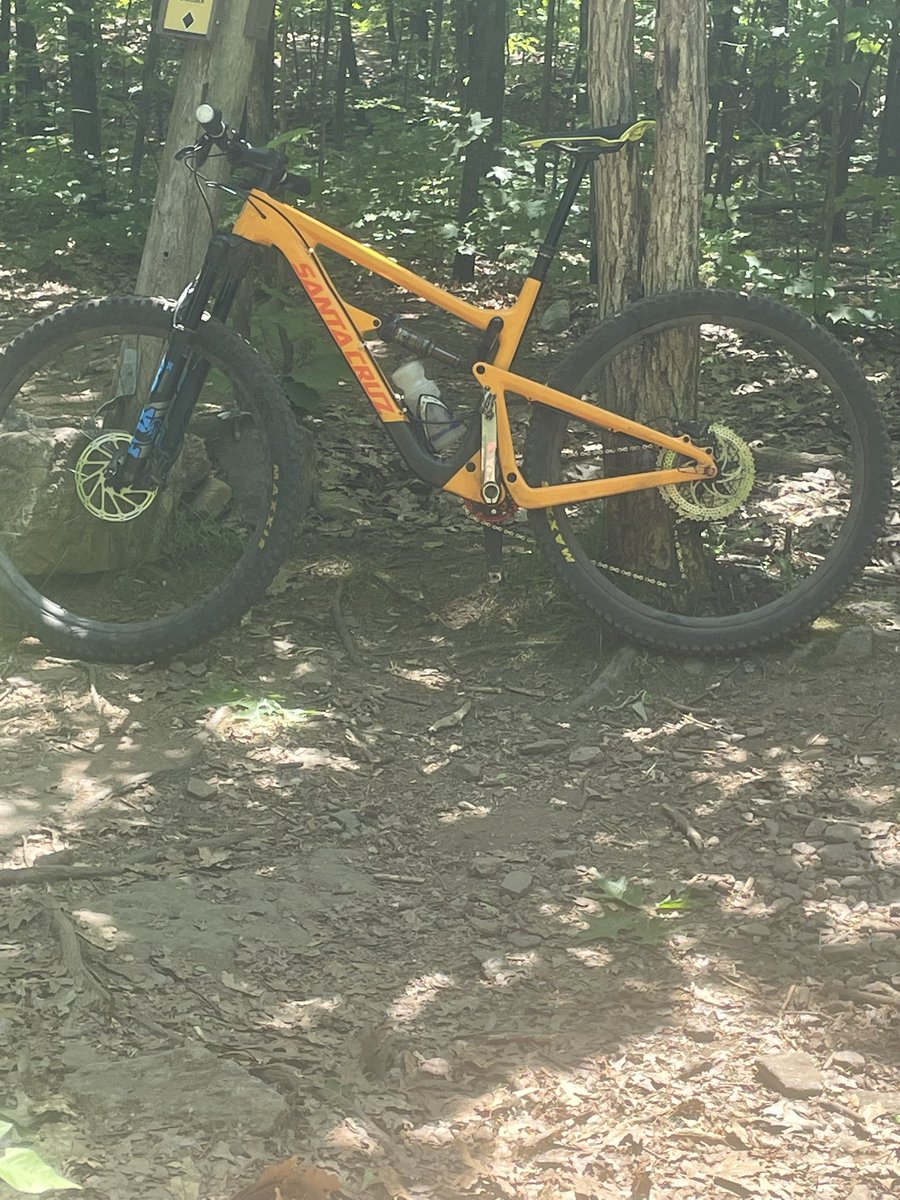 mtbrkerz's tweet photo. Beautiful day for a ride https://t.co/W50k99g1rb