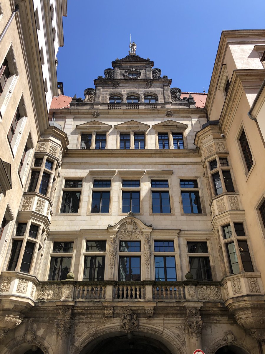 MarcNettelmann's tweet photo. #Dresden rein #Dresden rum #Dresden raus https://t.co/JMnaauXpFg