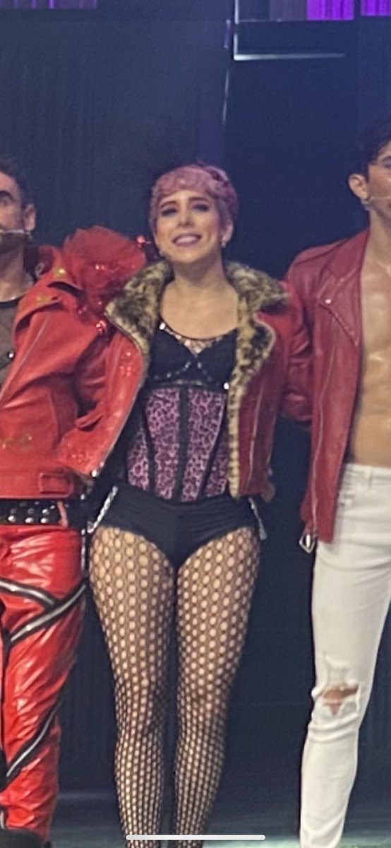 mvaesp's tweet photo. A la @mariaelisagama la sigo desde la voz México y me considero súper fan de su talento, su Patrix en HNMPL era una joya y escucharla de Yuri de verdad me hizo vibrar y me puso la piel chinita.
@Oficialmentiras #UnAñoEnMentiras #MentirasElMusical https://t.co/CXYPvwlsSp