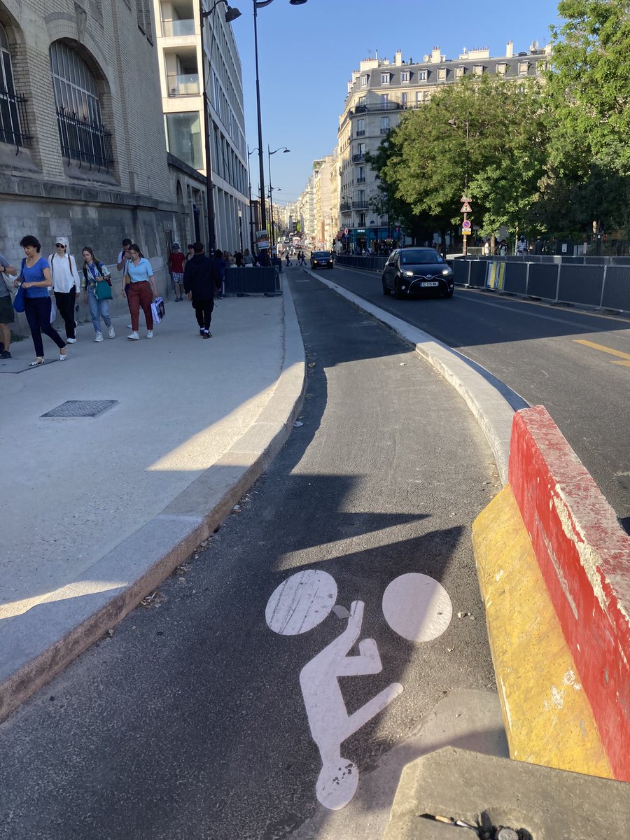 LedranCh's tweet photo. 🚧#PontCardinet Encore un peu de patience pour l’achèvement des travaux de sécurisation #Cardinet #Rostropovitch
👉 Sens unique rue Cardinet (Rostropovitch➡️Rome)
👉Déviation par le Pont Mère Teresa
✅ Fin de chantier fin juin.
Cc.: @geoffroyboulard @Alix_Bougeret
@Paul_Hatte https://t.co/hn787iKJJS