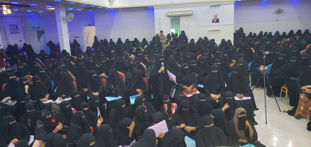 almhrhsdy's tweet photo. عاجل : 

لقاء تشاوري موسع قبل قليل في محافظة المهرة يضم جميع المكونات النسائية لتشكيل مكون جنوبي موحد بدعم ورعاية المجلس الانتقالي الجنوبي ..

صور اولية 

#تشدق_حوثي_كاذب_بالوحده https://t.co/SLa1lEBj89