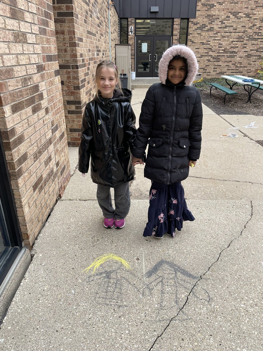 Aurora Garceau Akers tweet media