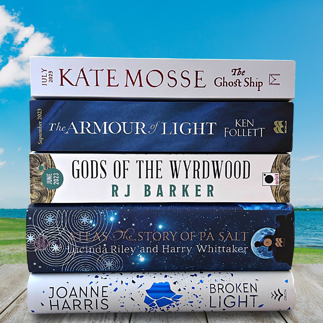 Blue & white chunky stack featuring some of my favourite authors’ new books! 💙🤍💙

@Joannechocolat #CurrentReads #BookTwitter #BookTweet #PrettyBooks #BookTwt 

[Ad] Thanks to the tagged publishers for my advanced copies.