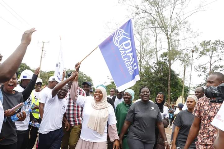 DianiWalkers's tweet photo. We are so grateful for everyone in Diani Walkers . We supported Kwale School for Mentally Challenged in numerous ways, and dedicated this 12km Mental Health and Wellness walk from Matuga junction to Kwale for their fundraising day.
#AStep4OneHealth https://t.co/fd07KCZ8l4