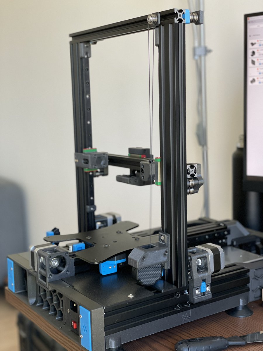 valerijmedvid's tweet photo. Další mini krůček. Za chvíli už jen elektro.
#Ender #Voron #Switchwire #Enderwire https://t.co/NoEc1OSznD