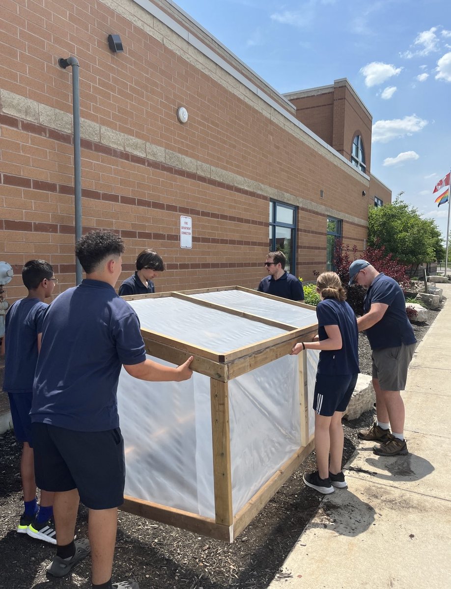 SaintFXTech's tweet photo. Amazing experience to be part of this greenhouse design &amp; build with @GAngelsMilton. Thank you to @MsJVital &amp; @FrancescaFlood8 for setting up this rewarding opportunity.  Great to see how interested &amp; engaged these amazing grade 8’s were. @adriano_perusin @desousavp @hcdsbsteam https://t.co/UghLR8AYef