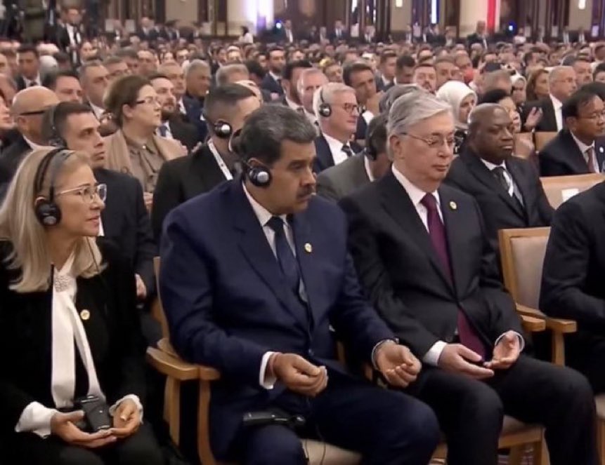 Diriliş Ertuğrul izleyen 🇻🇪Maduro.

Giriş, gelişme, sonuç.