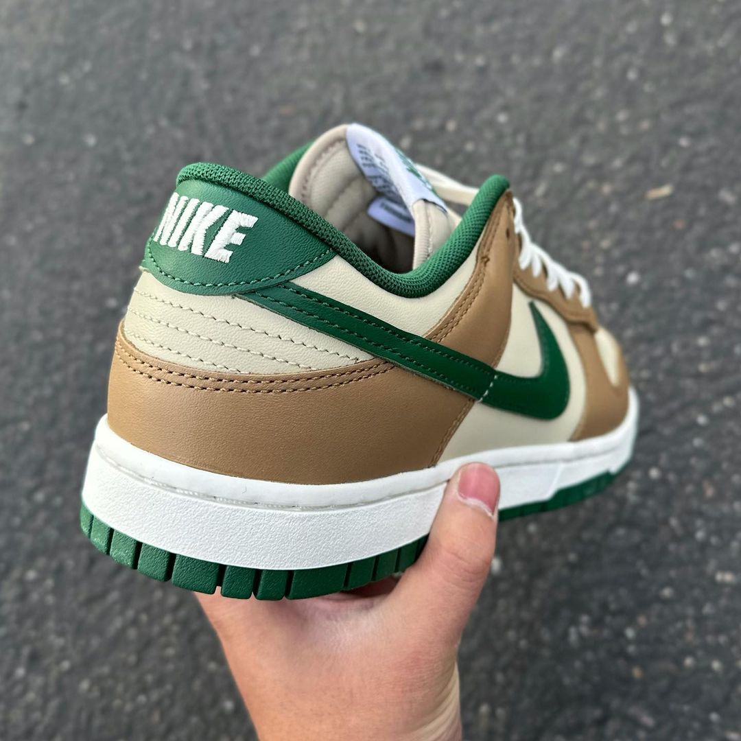 In Hand Look at the Nike Dunk Low "Rattan/Gorge Green" 🌲 bit.ly/35bPgFT
