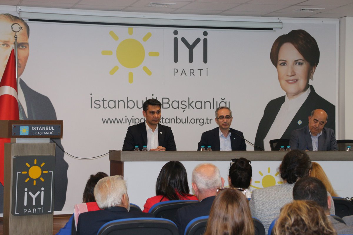 iyiparti_34's tweet photo. İl Başkanımız Sayın @CoskunYildirm34, il yönetim kurulumuzla bir araya gelerek seçim sürecimize dair istişarede bulundu.

Değerli katılımlarından dolayı kıymetli teşkilat mensuplarımıza teşekkür ediyoruz.

@meral_aksener @iyiparti https://t.co/OLmXo51SkJ