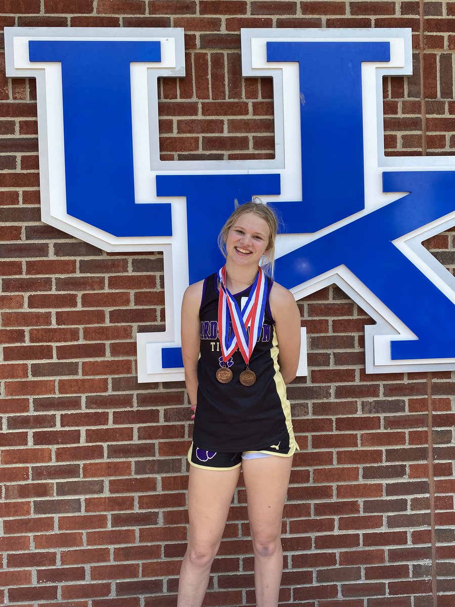 8th grade season ✅ finished in high school state with 6th in 800 (only middle schooler to run this event )  and 4th in 4x400. I’ll  always have love for this team, time for the next chapter!  <a href="/csmith72305/">Caleb Smith</a>  <a href="/kristiesmith723/">kristie smith</a>  <a href="/G_EliteTraining/">Global Elite Training 🌏🏀</a>  @NikeLadyGymRats