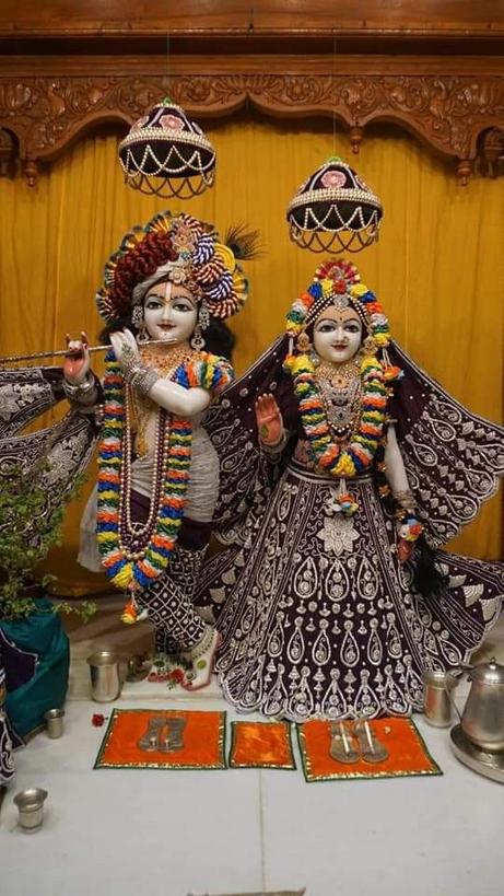 May Shree Radha Krishna always bless everyone 🙏 🕉

HARE RAMA HARE KRISHNA 🌸