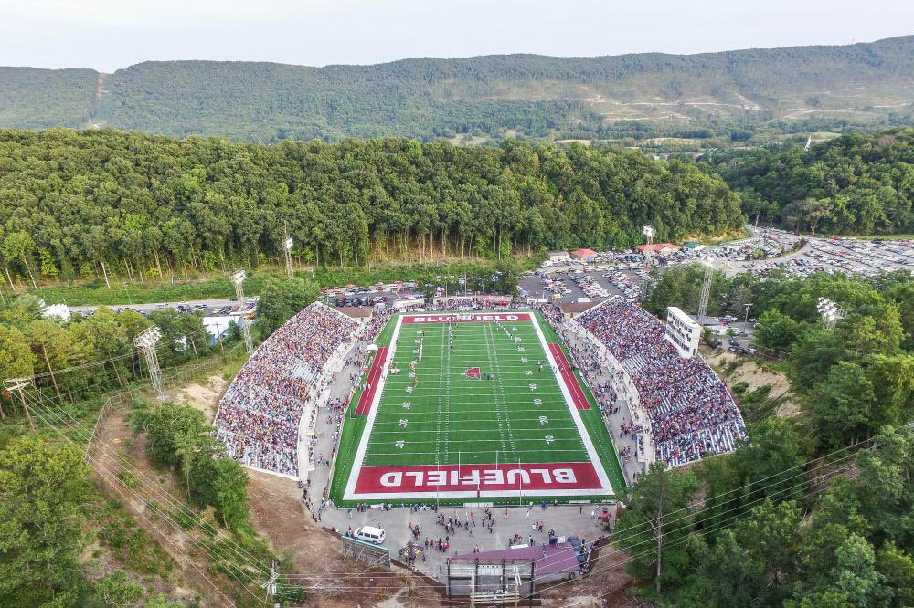 After a great talk with <a href="/CoachAlston5/">Coach Rashard Alston</a> and <a href="/CoachCoax17/">Tony Coaxum</a>, i’m blessed to receive a offer from <a href="/BigBlue_FB/">Bluefield State University Football</a> @beavernationFB 🤍💙