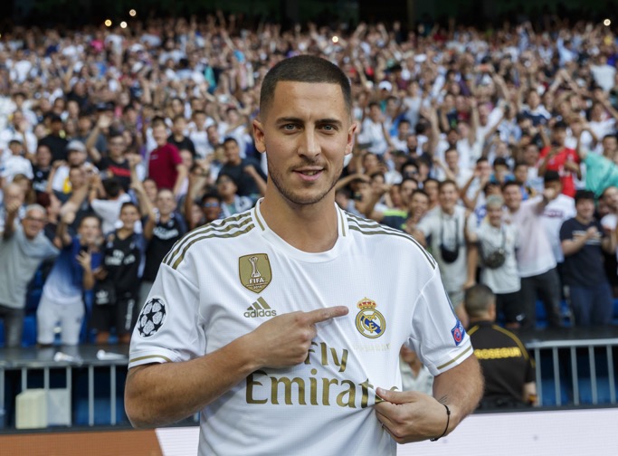 theMadridZone's tweet photo. 🧐 Describe Eden Hazard's career at Real Madrid in one word: https://t.co/hfAQandRFu