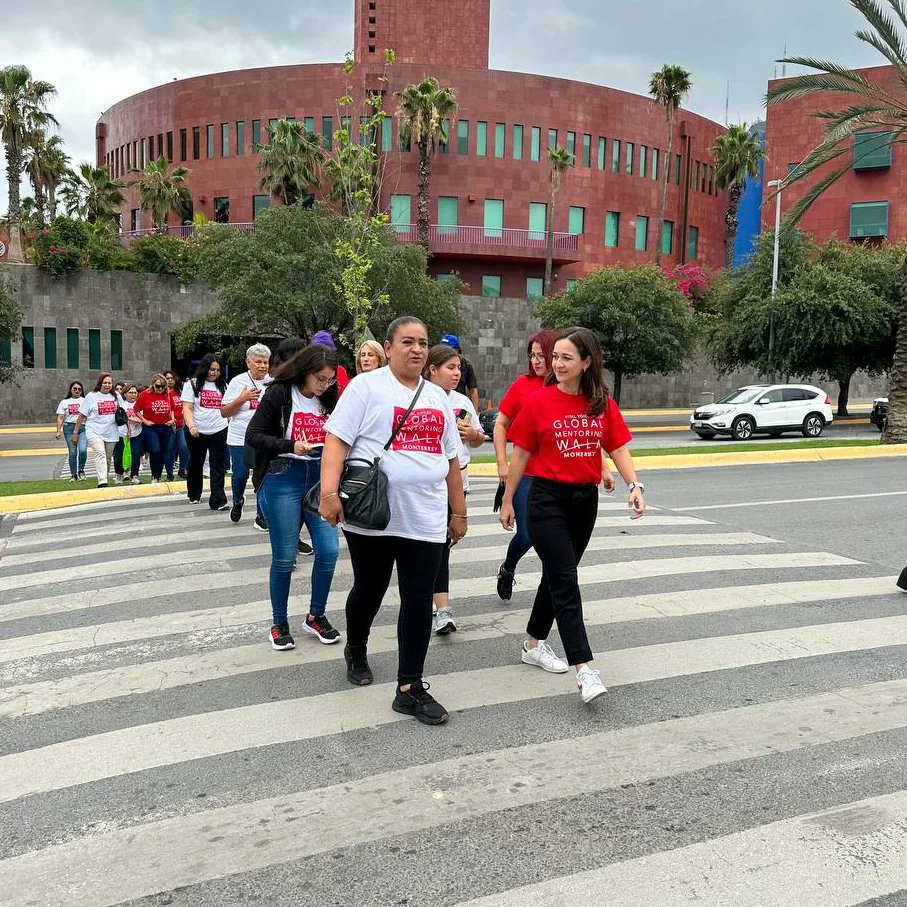 guerravaleria's tweet photo. Activar nuestra voz, compartir quienes somos, escucharnos entre nosotros y pedir ayuda… esto es lo poderoso del #MentoringWalkMty.

Feliz de ser parte de este esfuerzo. https://t.co/qRRZC8gUaO