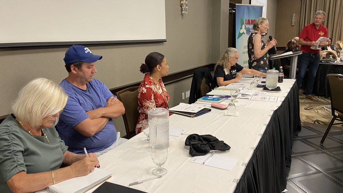iamunioncanada's tweet photo. Gary Hynes and @heatherkel talk about the history and barriers when it came to #mentorship
It took a while, but the hard work is paying off!
#OPCM https://t.co/pUUrk7vRpm