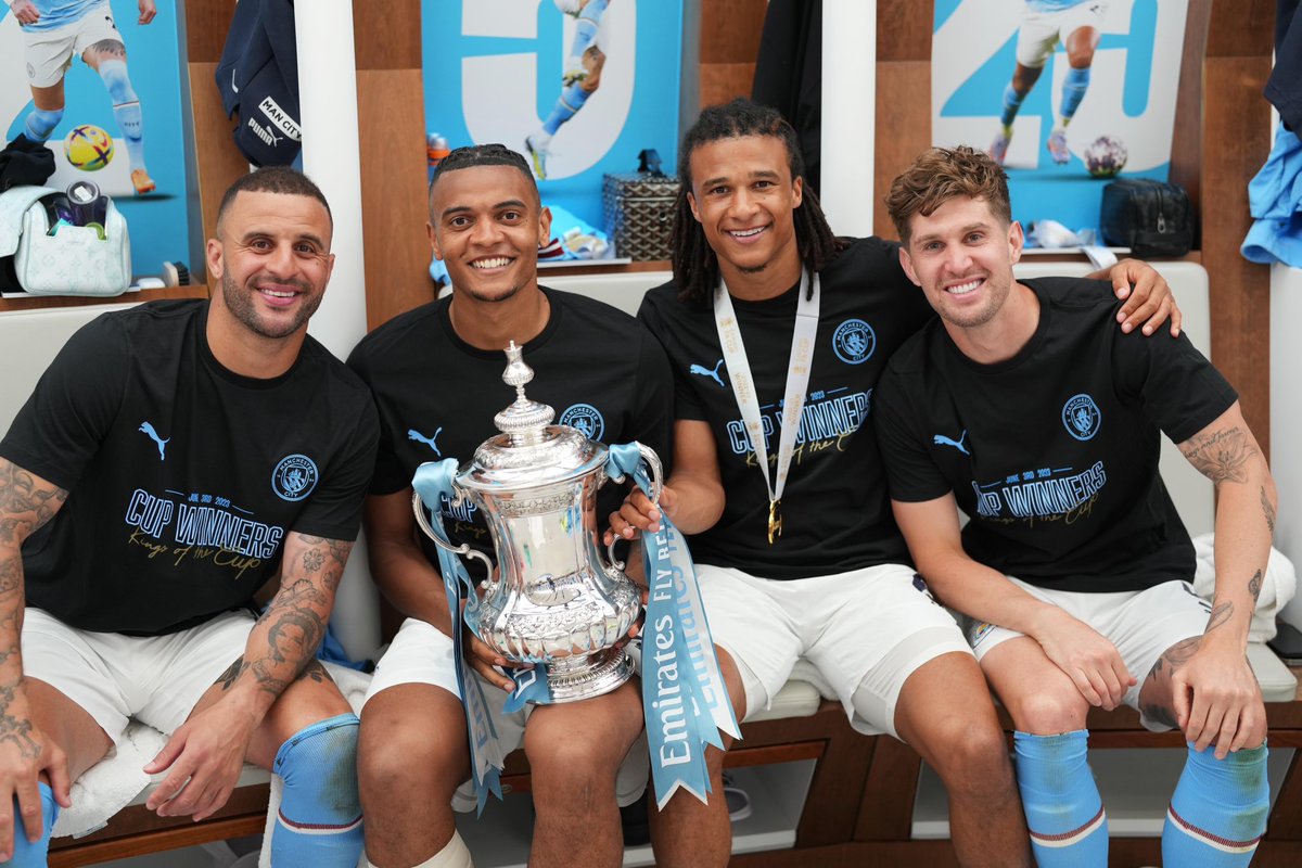 NathanAke's tweet photo. FA Cup winners! Hungry for more 💪🏽💙 @ManCity https://t.co/bbIH56oXiQ