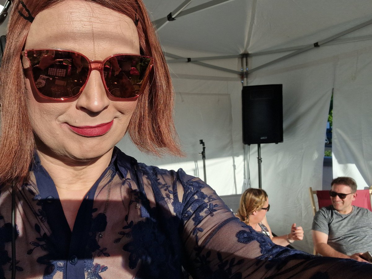 SusiSpecial (@susispecialdj) on Twitter photo 