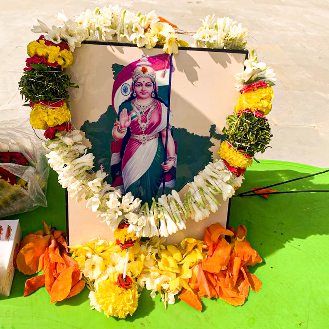 libr_school's tweet photo. Telangana Formation Day is June 2.

#TelanganaFormationDay #formationdaycelebration #telanganafestival #telangana #jaitelangana #telanganastate #bathukamma #telangananews #libr #leadindiabharatratnas https://t.co/ymfepZgvza
