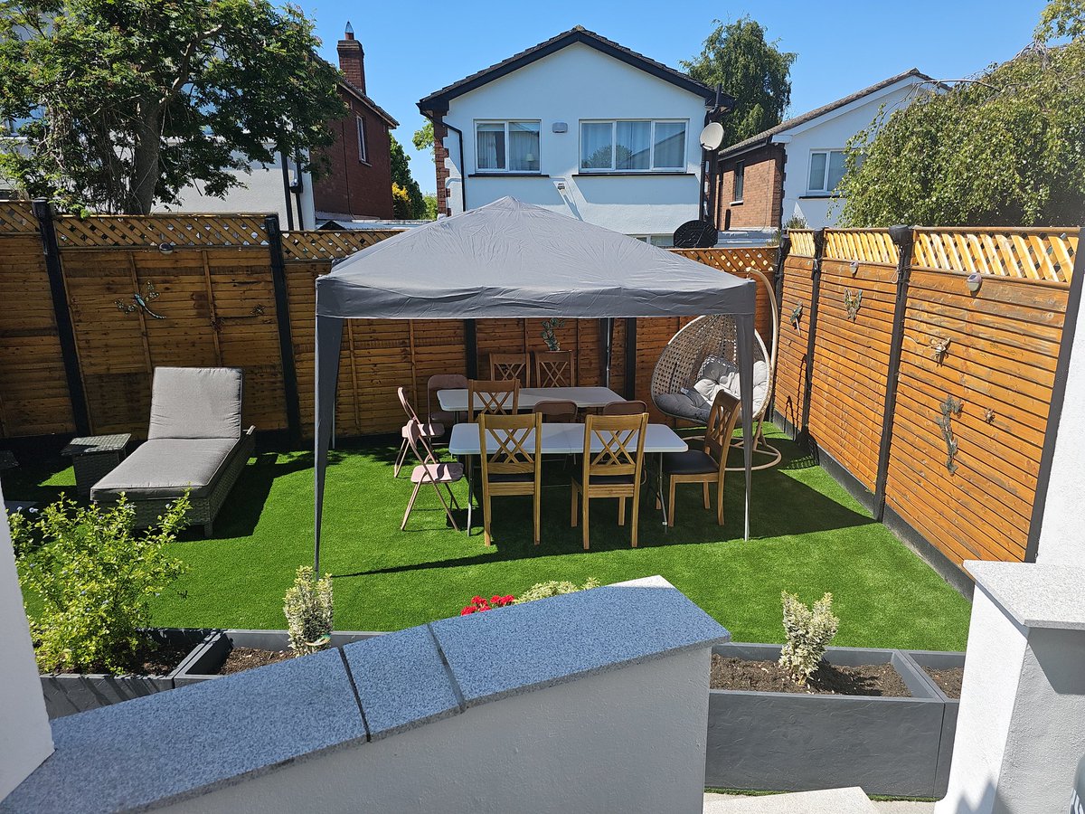 netseliz's tweet photo. A wonderfully sunny day for a family birthday BBQ for Sean's 15th and his aunt's not 15th 🤣🤣.  It's time to put the feet up with a glass of vino 🍷 https://t.co/OTcBh8msoB