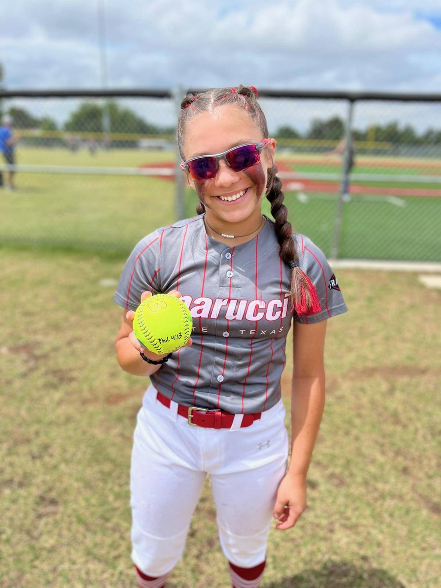 Cami Recio gets her first bomb this weekend with Marucci Elite Texas - Owens in OKC. Way to go kid! #MarucciBombSquad #11u