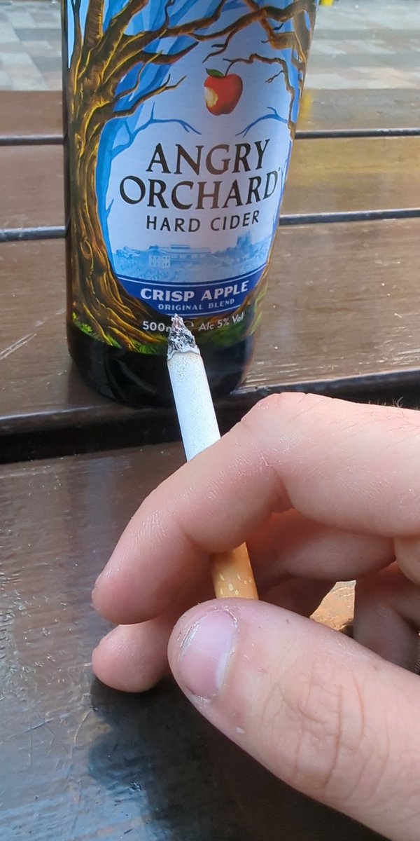 Straight out of work n straight to the pub 😎