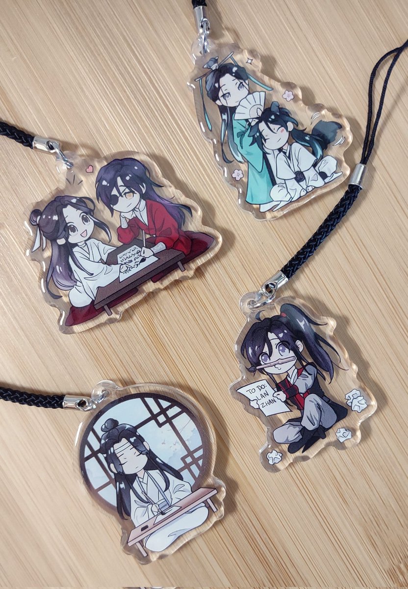 9outofPen's tweet photo. They're finally here!!! MXTX Mini charms are now available on my Ko-Fi shop! 🌸

Limited first-run, single-sided acrylic, 2"
Pick your favorite one to hang on your pencil pouch!
#mxtx #shopupdate #svsss #mdzs #tgcf https://t.co/WQa5YV4aMb