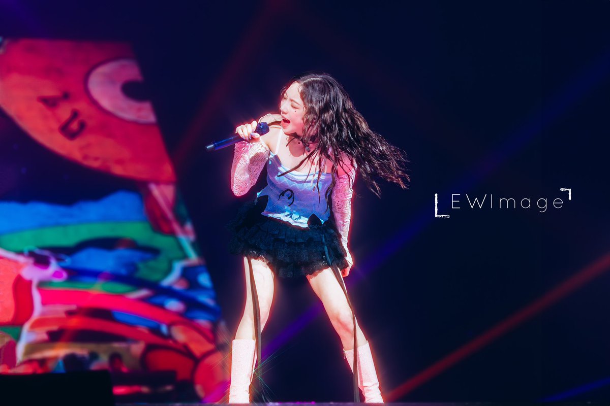 lewisone_'s tweet photo. 230603 태연 The ODD Of LOVE 
#TheODDofLOVE_SeoulDay1
#태연 #taeyeon #SNSD 
#TAEYEONCONCERT_TheODDOfLOVE 
#TaeyeonConcert 
#TheODDOfLOVE https://t.co/QbvmQkMxbF