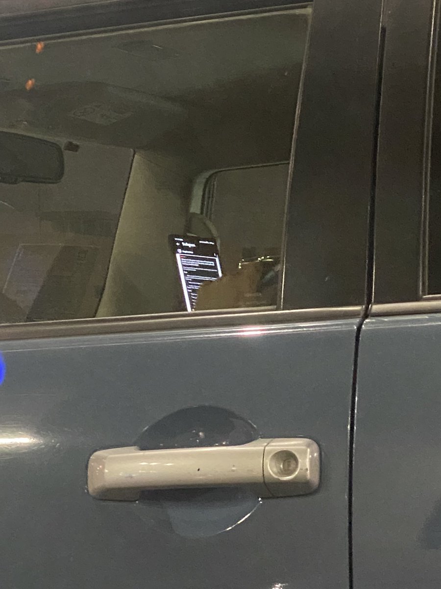 AlonyHamed's tweet photo. Ubering observation - new trend in #Doha town seems to be the mortal combo Instagram and vape. So urgent you have to do them while driving. If at least he was whatsapping his mom…but seriously, every ‘drunk driver’ is on insta? What happened to karak and toe in AC? https://t.co/j9H08hKrLV