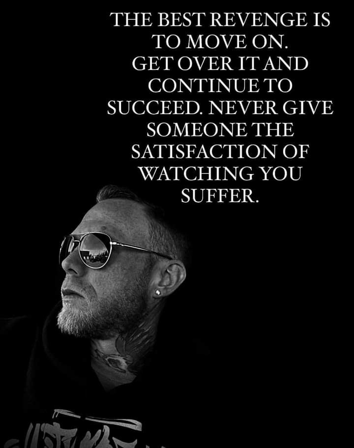 DoctorMark24300's tweet photo. Never allow anyone to stop you from chasing your  dream 🖤❤️💢 😇😇 https://t.co/hglEkoE53z