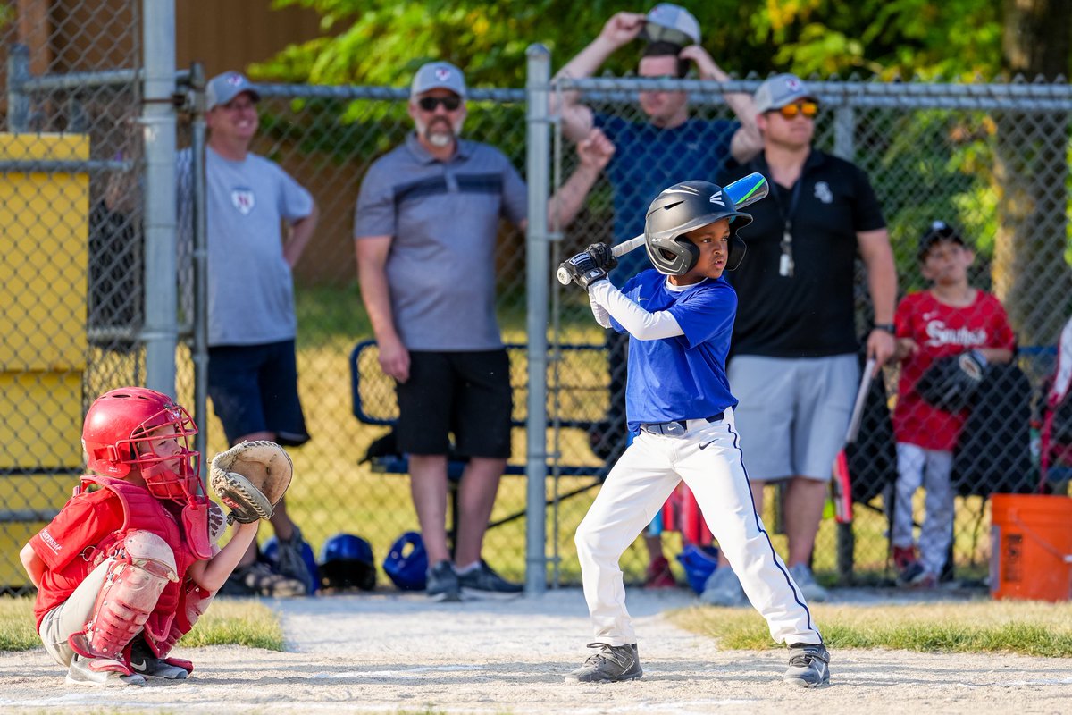 JermaineHorton's tweet photo. Tuesday is my sons last game … 
As a father it’s been an honor to coach my son this season but to also be hands on in this process. Gave my son that professional work! 
#whitesox @whitesox #sports #sportsphotography https://t.co/rDlH5Hqsop
