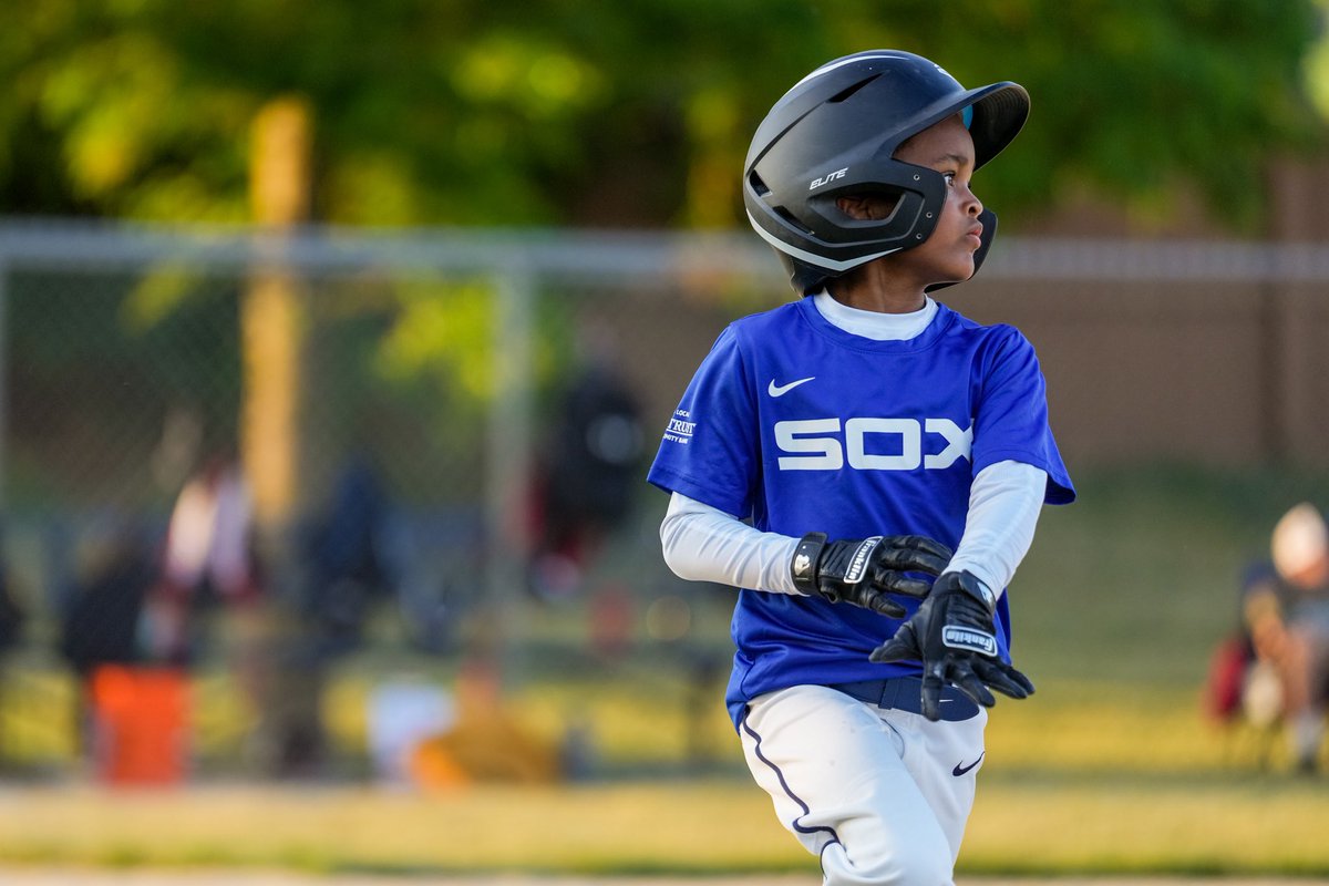JermaineHorton's tweet photo. Tuesday is my sons last game … 
As a father it’s been an honor to coach my son this season but to also be hands on in this process. Gave my son that professional work! 
#whitesox @whitesox #sports #sportsphotography https://t.co/rDlH5Hqsop