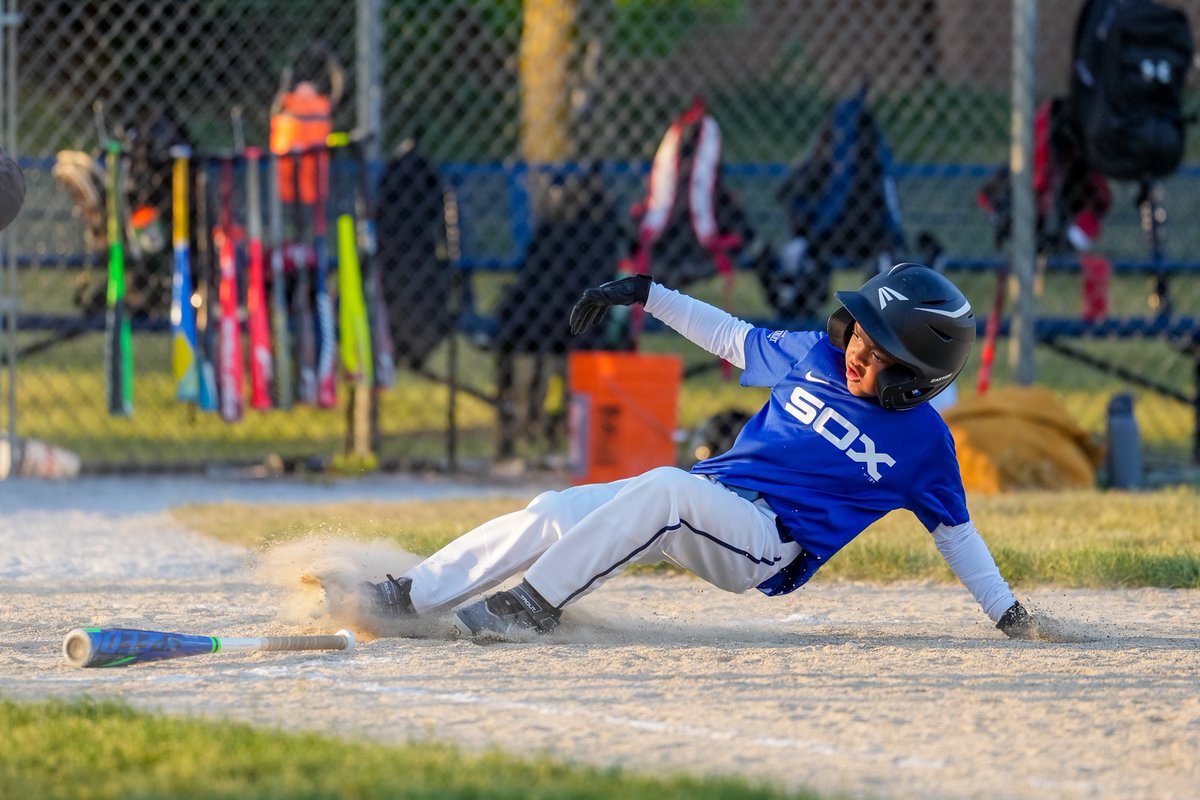 JermaineHorton's tweet photo. Tuesday is my sons last game … 
As a father it’s been an honor to coach my son this season but to also be hands on in this process. Gave my son that professional work! 
#whitesox @whitesox #sports #sportsphotography https://t.co/rDlH5Hqsop