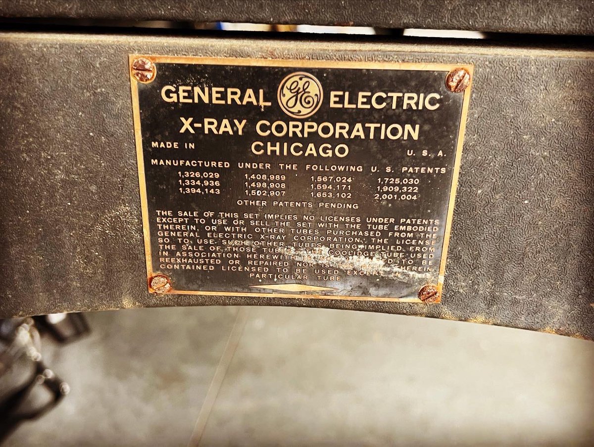 I got this @generalelectric Xray table from an estate sale.  I’m thinking of opening an OBL in my basement.  Who’s in? #medtwitter #vasctwitter