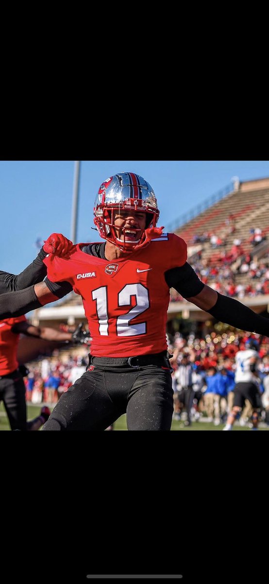 yauri_calixte's tweet image. AGTG !!!!✝️ bless to receive my 2nd d1 offer @WKUFootball @_CoachMartin_ @qwarren00 @BaldwinBravesFB
