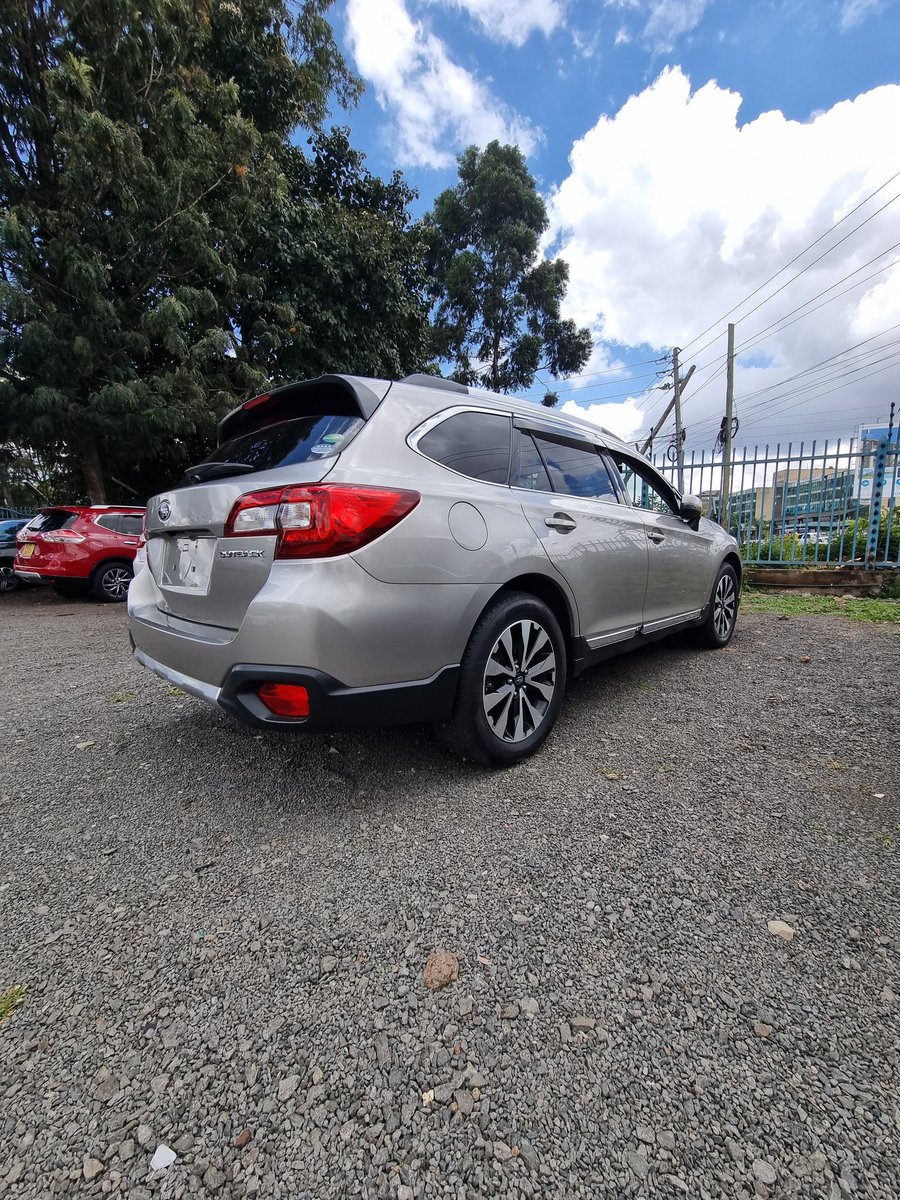 Tumeambiwa nganya fiti ni Subaru. 🚘🙏